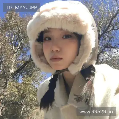 莫青